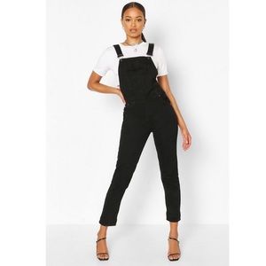 BOOHOO black overalls